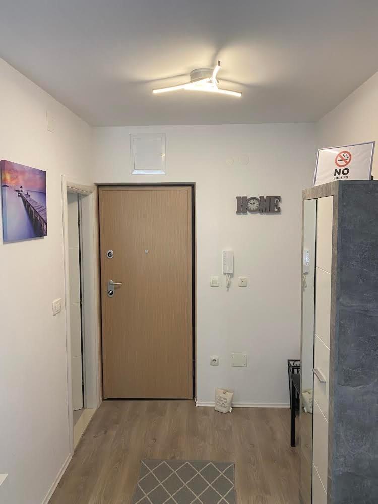 Prekrasan Apartman “Marko” Sa Dvije Sobe Split Exterior foto